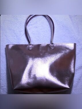 Metallic Burgundy Women’s Tote Bag - Stylish Everyday Carry